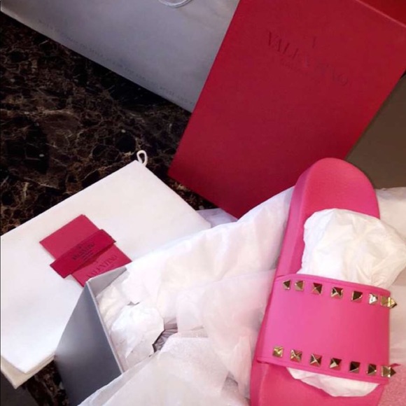 valentino slides pink